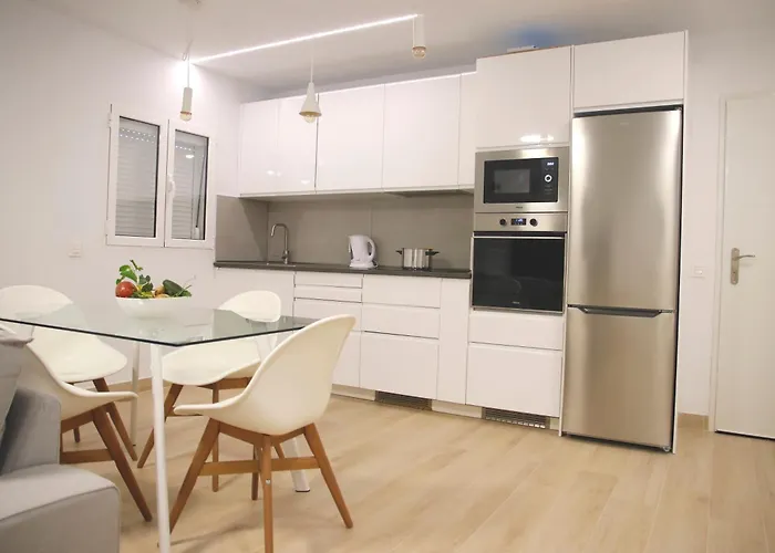 Verano Azul 아파트 *